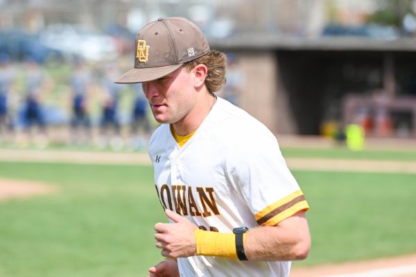 Brayden Davis during warmups.  (Sports Photographer / Trevor Miceli)